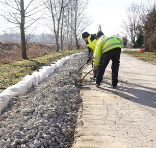 RAPORT Z BIEŻĄCYCH PRAC REMONTOWYCH ORAZ GOSPODARCZYCH NA TERENIE GMINY ZARZECZE