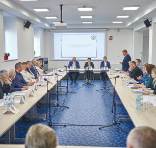 XIII SESJA RADY GMINY ZARZECZE - 25.03.2025r.