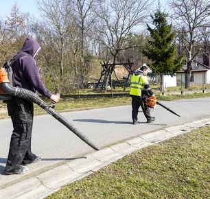 PRACE PORZĄDKOWE NA TERENIE GMINY ZARZECZE