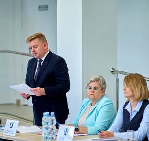 XV SESJA RADY GMINY ZARZECZE - 27.05.2025r.