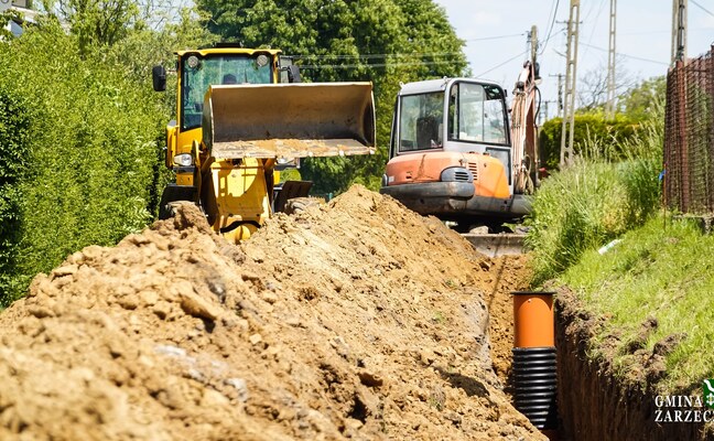 RAPORT Z BIEŻĄCYCH PRAC REMONTOWYCH ORAZ GOSPODARCZYCH NA TERENIE GMINY ZARZECZE