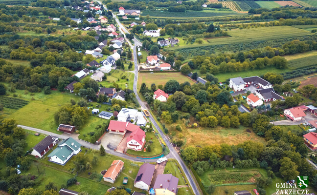 ,,PRZEBUDOWA DRÓG GMINNYCH ,,ZAGUMIE" NA DZIAŁKACH NR 421I 1510 W SIENNOWIE"