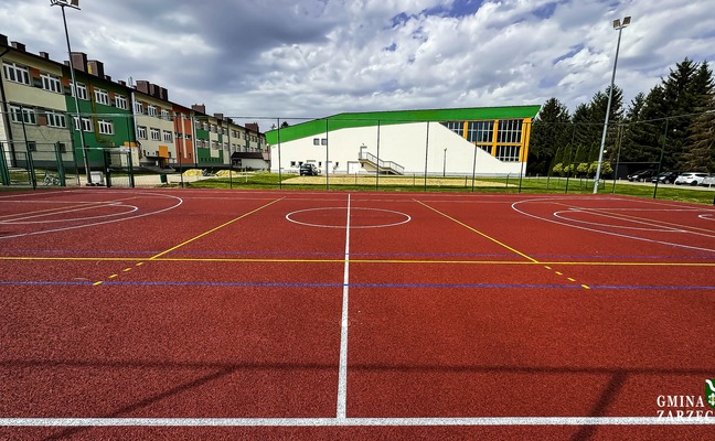 MODERNIZACJA KOMPLEKSU SPORTOWEGO ORLIK 2012 W ZARZECZU