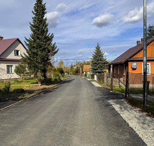 PRZEBUDOWA DROGI GMINNEJ W MAĆKÓWCE DO REMIZY