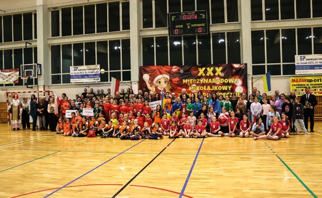 XXX JUBILEUSZOWY MIĘDZYNARODOWY MIKOŁAJKOWY TURNIEJ PIŁKI RĘCZNEJ W ZARZECZU