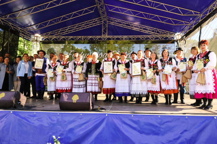 FESTYN POD PLATANEM - XXVII REGIONALNY PRZEGLĄD GRUP ŚPIEWACZYCH