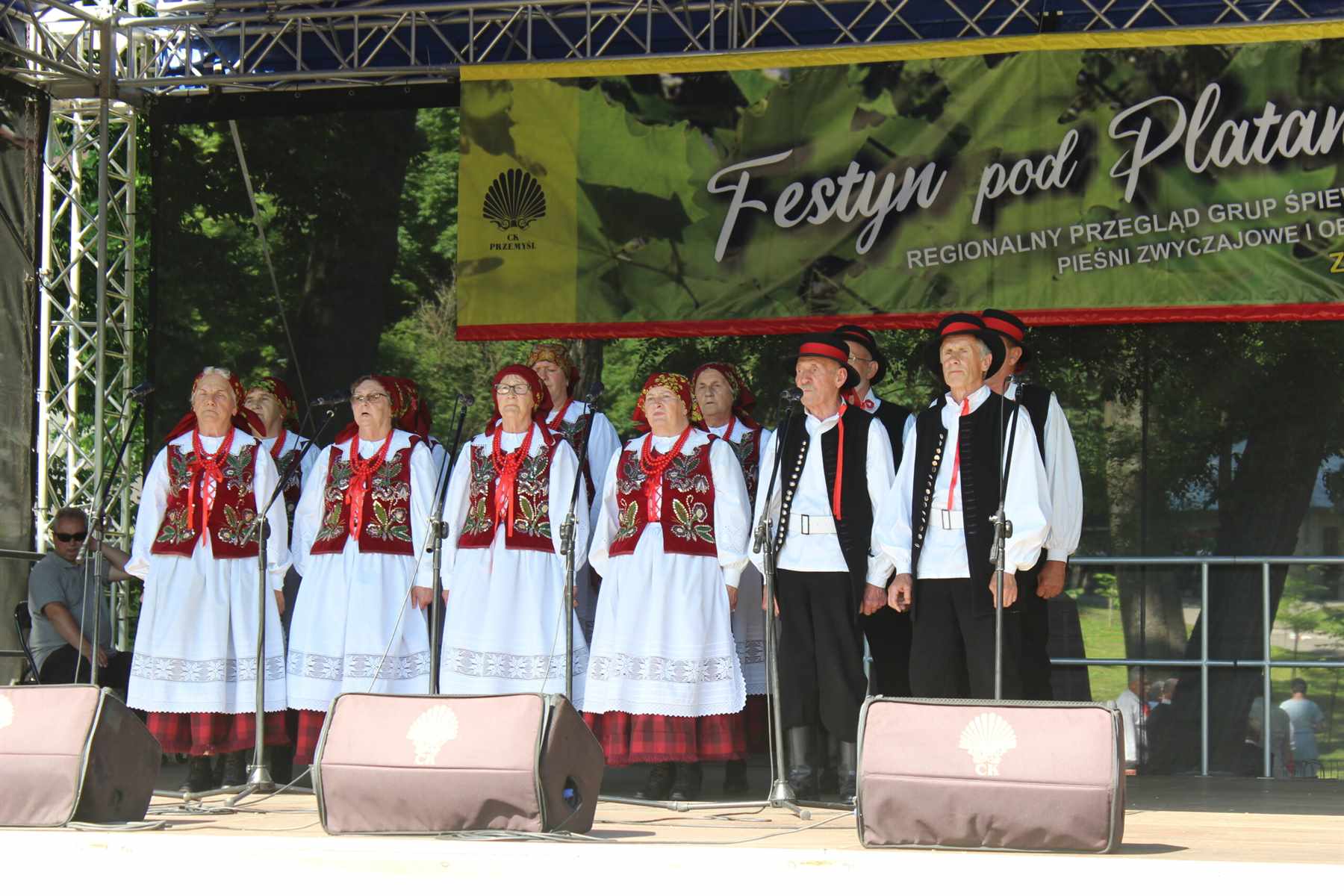 festyn-pod-platanem-xxiii-regionalny-przeglad-grup-spiewaczych